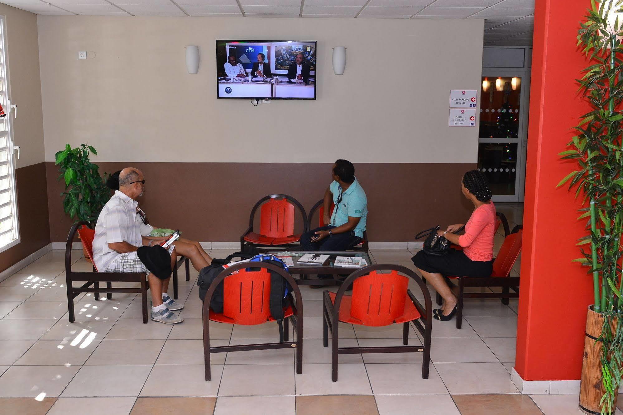 Ostello Centre International De Sejour Fort-de-France Esterno foto